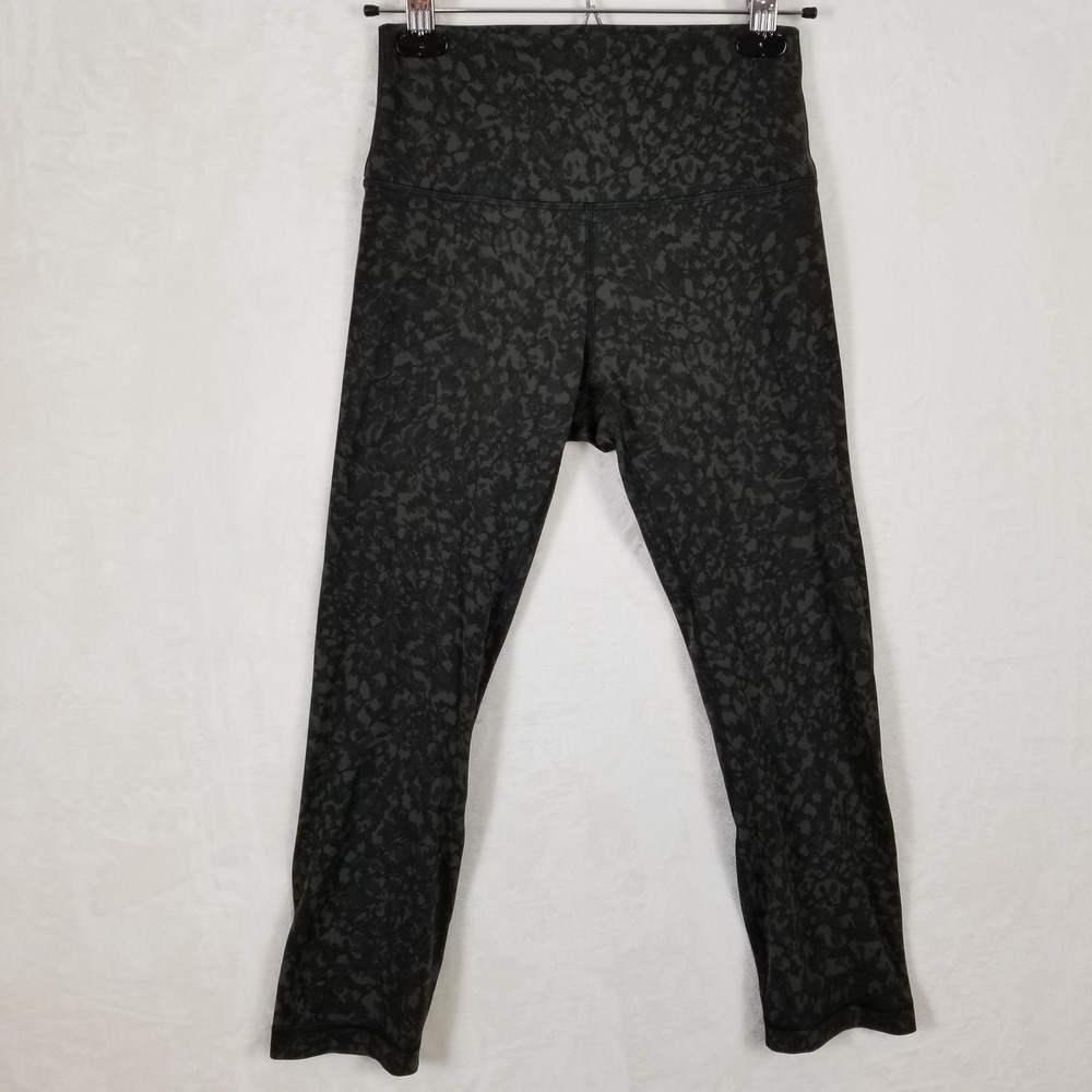 Lululemon Align High-Rise Crop 21" Wild Thing Camo Dark Olive Green Sz 6 LW6AVIS